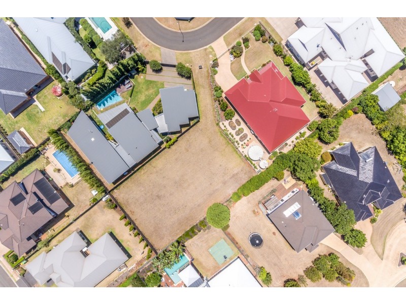 12 Courtney Close, Rangeville QLD 4350