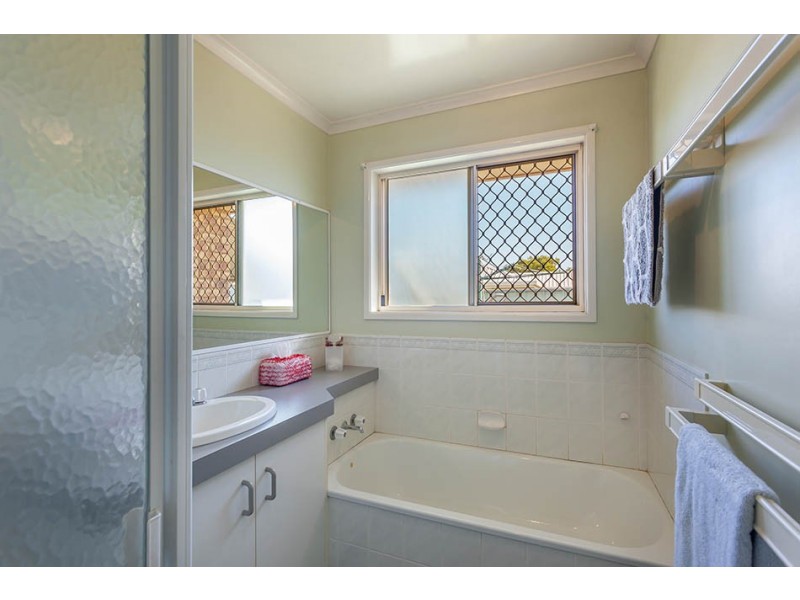 9 Navajo Street, Wilsonton QLD 4350