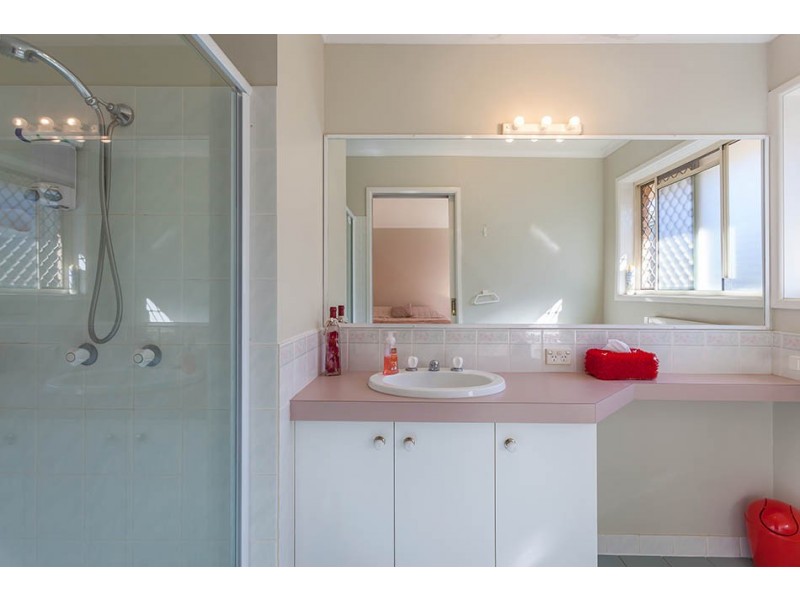 9 Navajo Street, Wilsonton QLD 4350