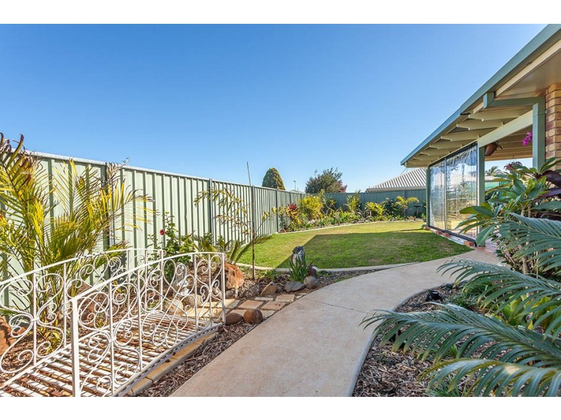9 Navajo Street, Wilsonton QLD 4350
