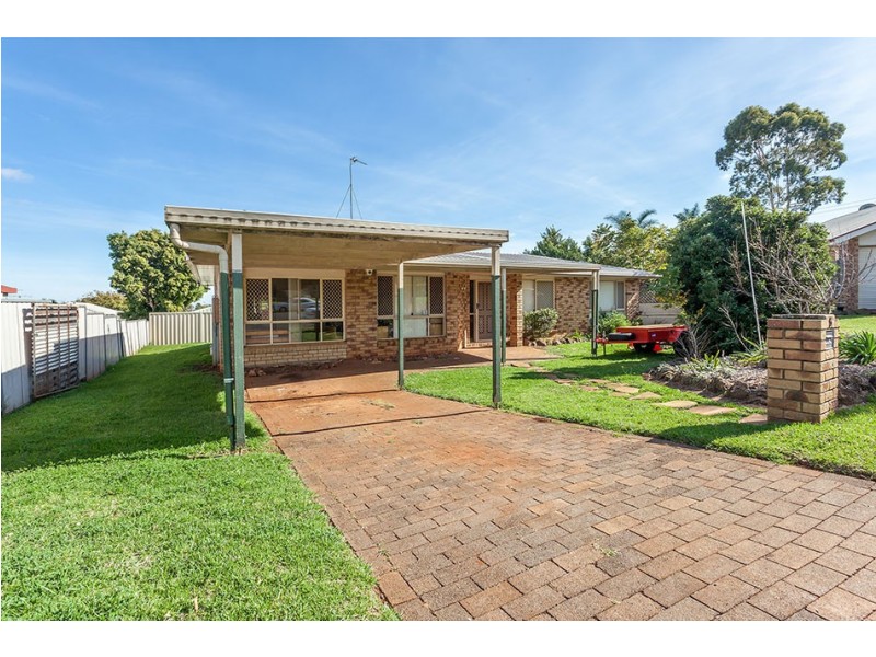 5 Blueberry Ash Court, Glenvale QLD 4350