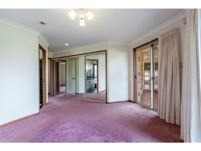 22 Osborne Court, Kearneys Spring QLD 4350