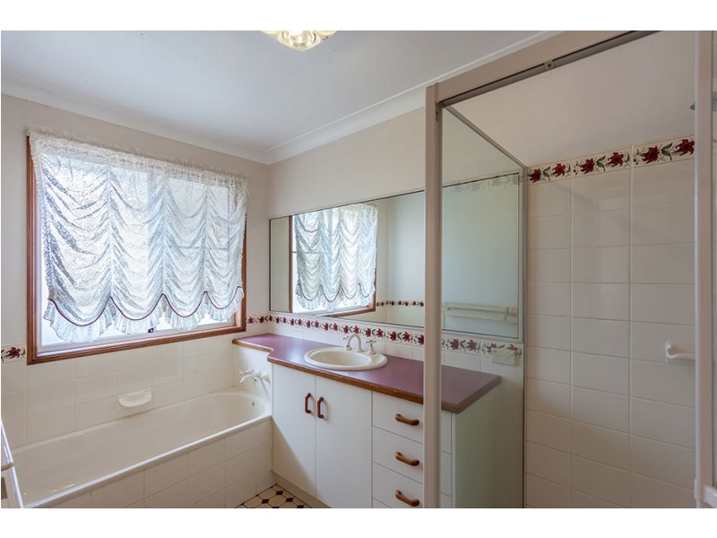 22 Osborne Court, Kearneys Spring QLD 4350