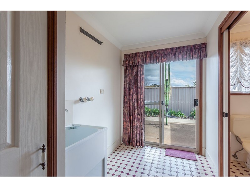 22 Osborne Court, Kearneys Spring QLD 4350