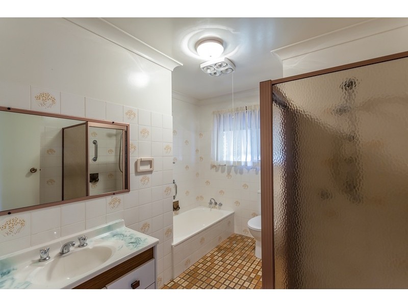 3 Magnolia Street, Centenary Heights QLD 4350