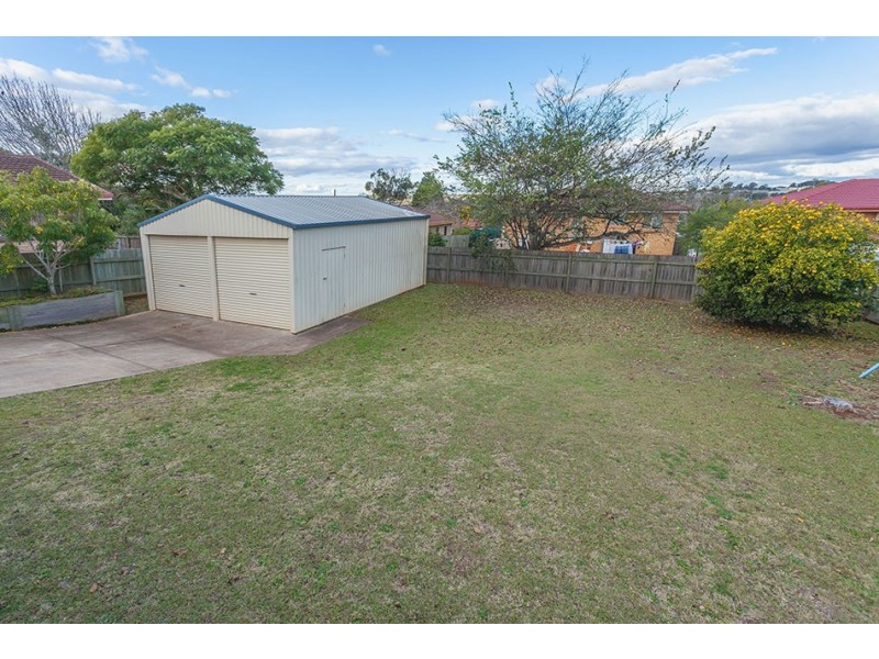 66 Hoey Street, Kearneys Spring QLD 4350