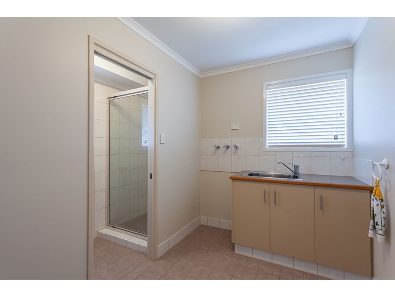 66 Hoey Street, Kearneys Spring QLD 4350