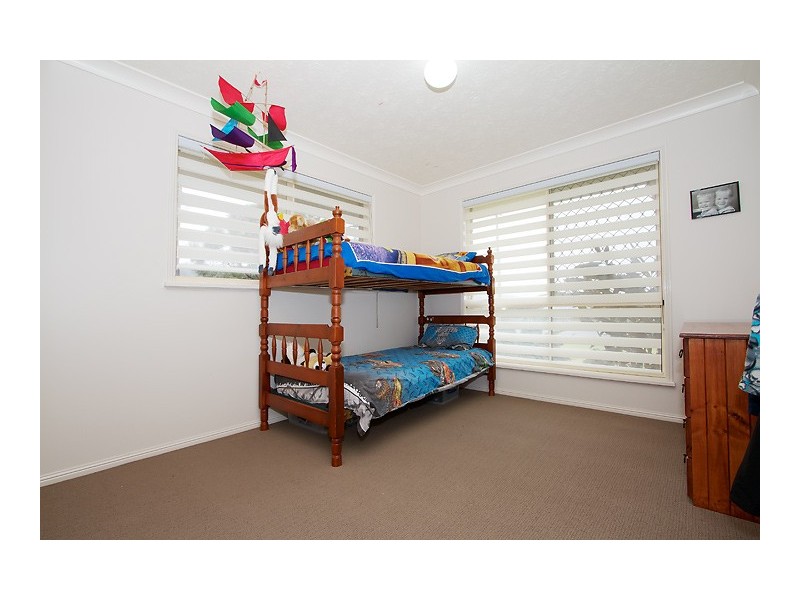 15 Carys Road, Glenvale QLD 4350