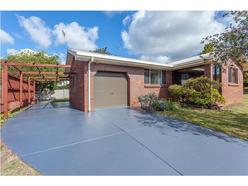 32 Kratzman Court, Kearneys Spring QLD 4350