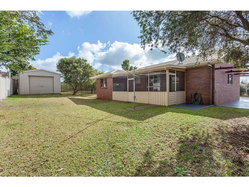 32 Kratzman Court, Kearneys Spring QLD 4350