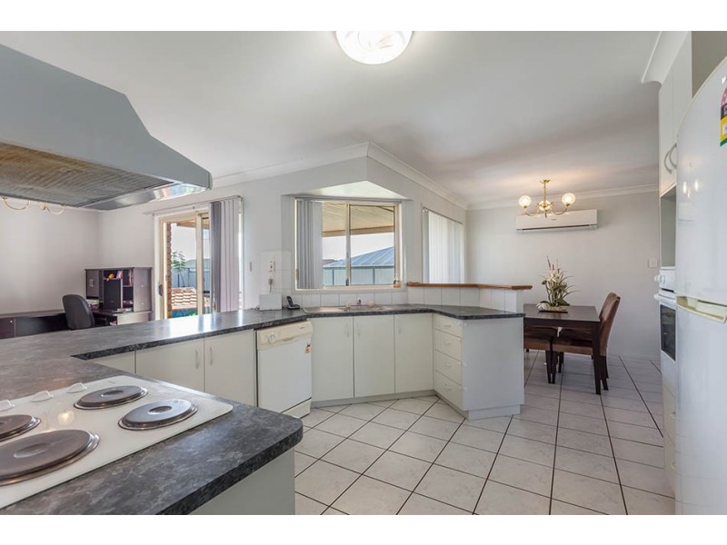 381 Spring Street, Kearneys Spring QLD 4350