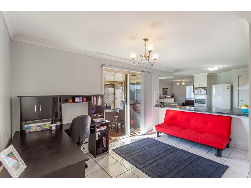 381 Spring Street, Kearneys Spring QLD 4350
