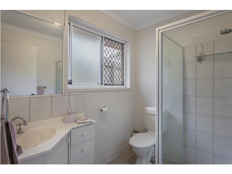 421 Hume Street, Kearneys Spring QLD 4350