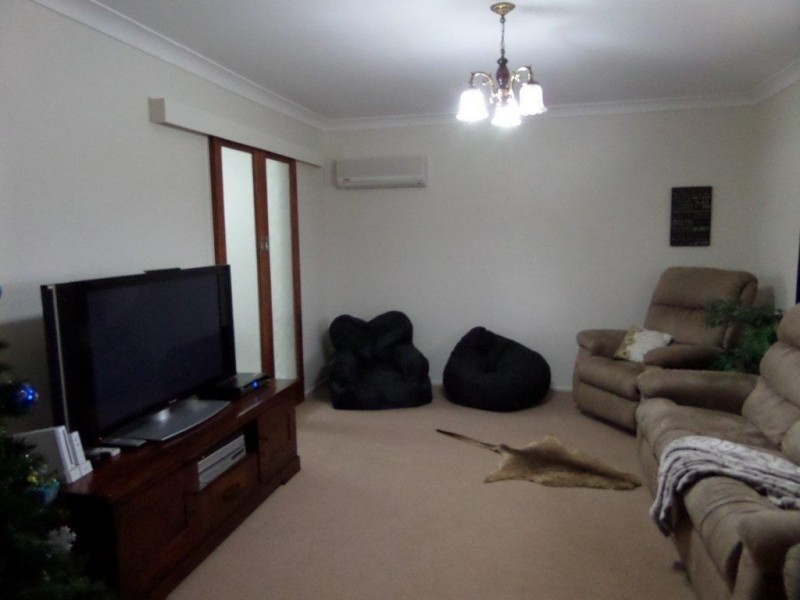 135 Drayton Road, Harristown QLD 4350