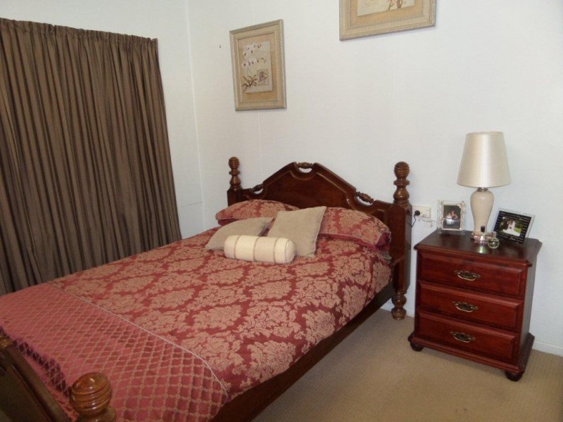 135 Drayton Road, Harristown QLD 4350