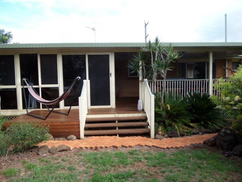 135 Drayton Road, Harristown QLD 4350