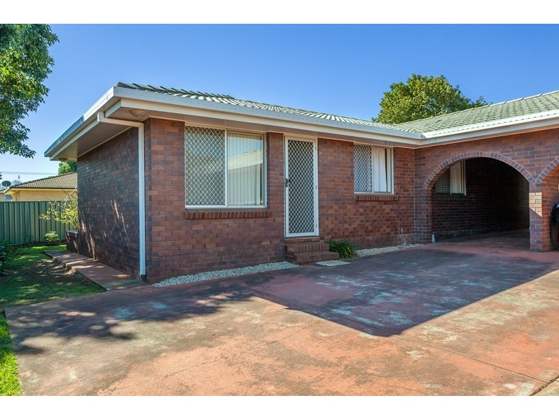 2/101 Alderley Street, Rangeville QLD 4350