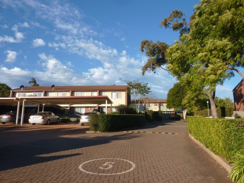 2/6 O’Brien Street, Harlaxton QLD 4350