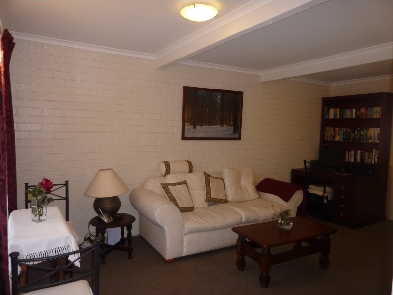 2/6 O’Brien Street, Harlaxton QLD 4350