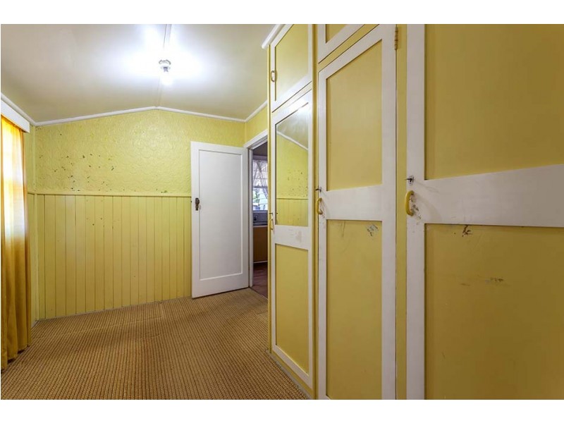 54 Crown Street, Rangeville QLD 4350