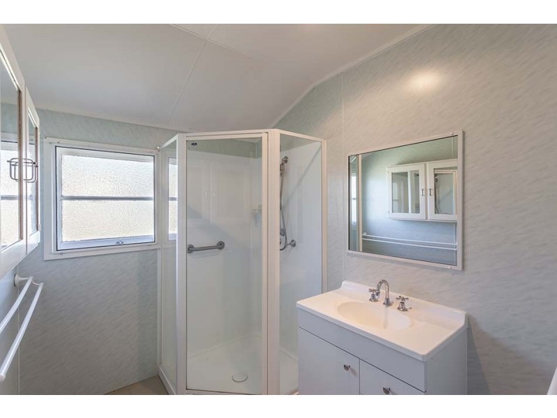 54 Crown Street, Rangeville QLD 4350