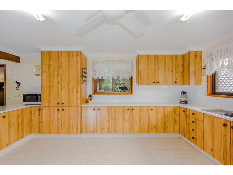 302 Greenwattle Street, Wilsonton Heights QLD 4350