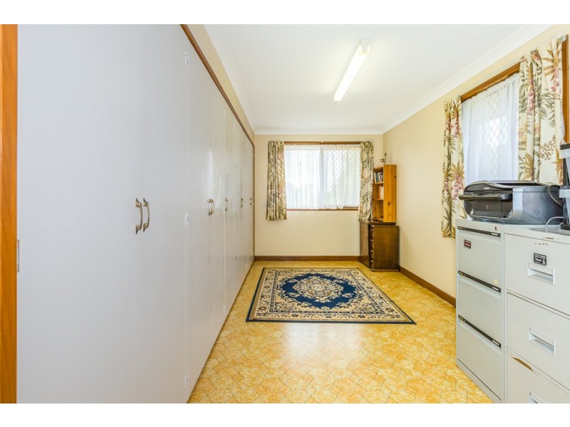 302 Greenwattle Street, Wilsonton Heights QLD 4350