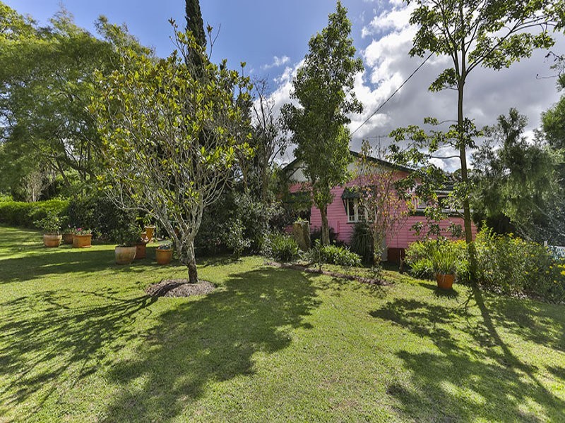 92 Tourist Road, Rangeville QLD 4350