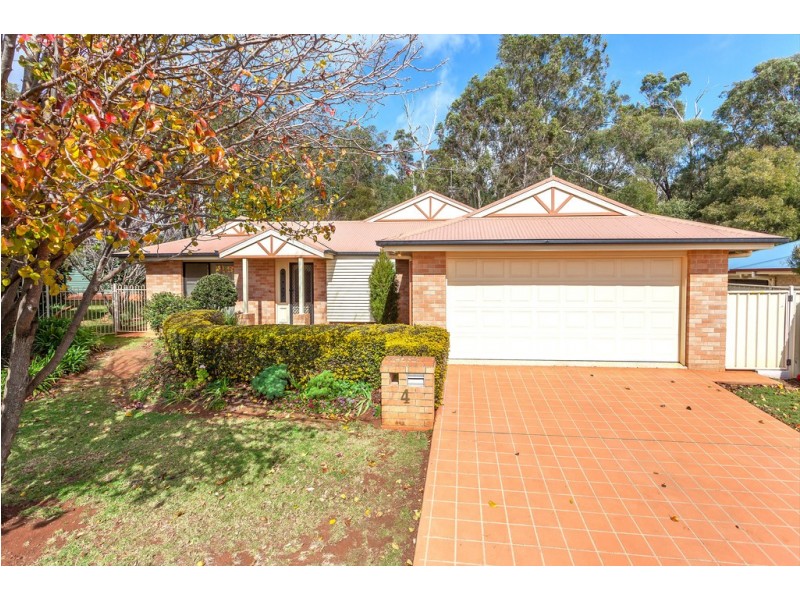 4 Jake Court, Middle Ridge QLD 4350