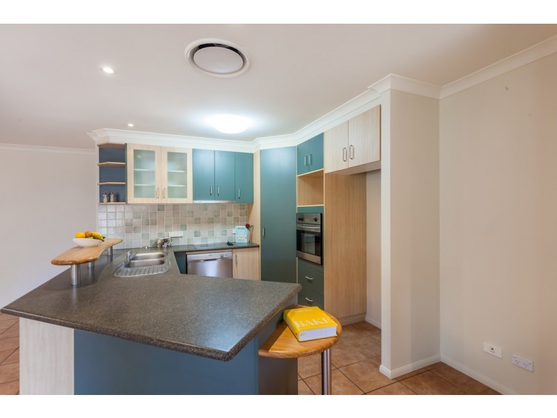 4 Jake Court, Middle Ridge QLD 4350