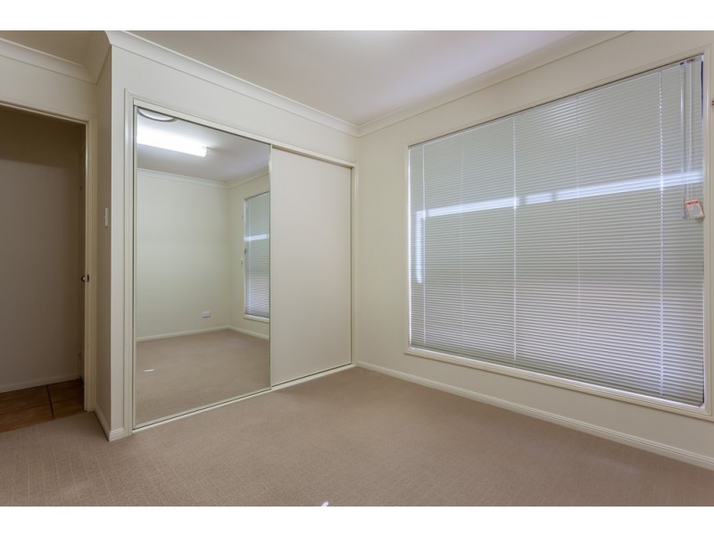 4 Jake Court, Middle Ridge QLD 4350