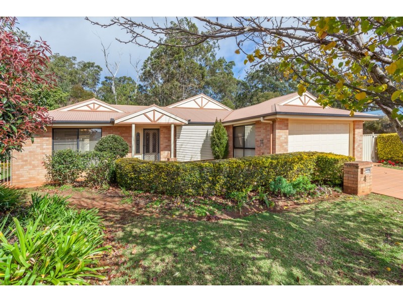 4 Jake Court, Middle Ridge QLD 4350