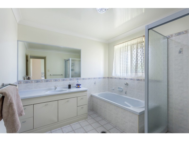 40 Cotswold Hills Drive, Cotswold Hills QLD 4350