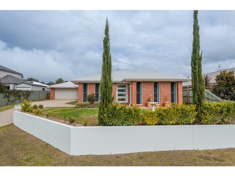 30 Nursery Drive, Middle Ridge QLD 4350
