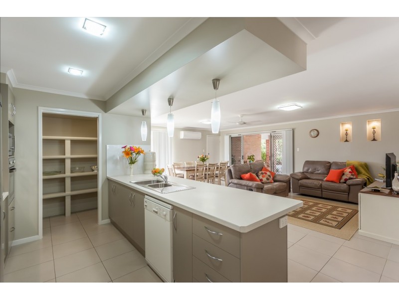 30 Nursery Drive, Middle Ridge QLD 4350