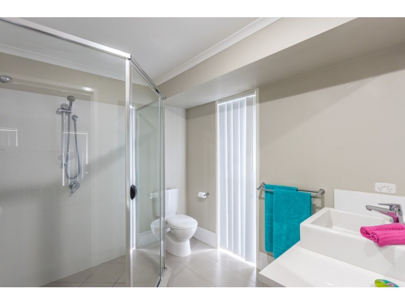 30 Nursery Drive, Middle Ridge QLD 4350