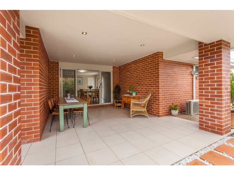30 Nursery Drive, Middle Ridge QLD 4350