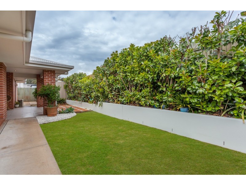 30 Nursery Drive, Middle Ridge QLD 4350
