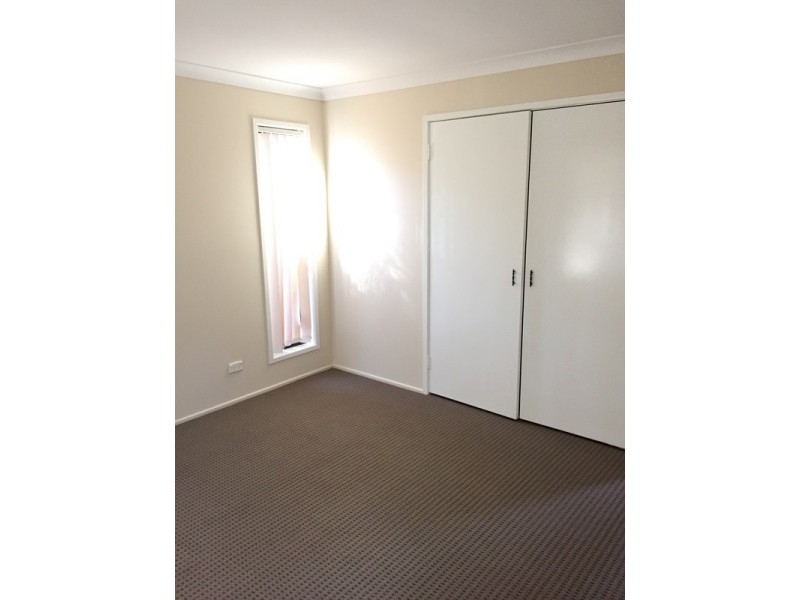 36 Hinkler Crescent, Wilsonton QLD 4350