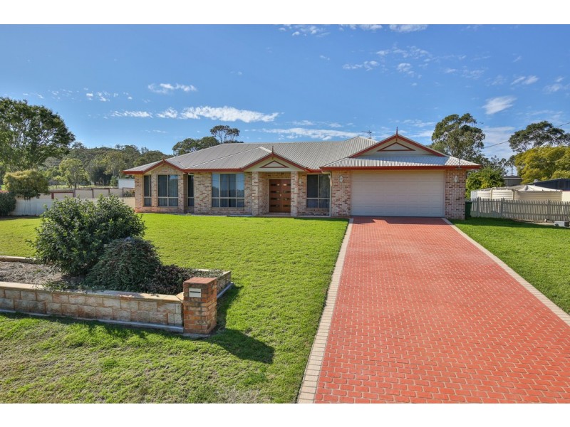 2A Academy Court, Glenvale QLD 4350