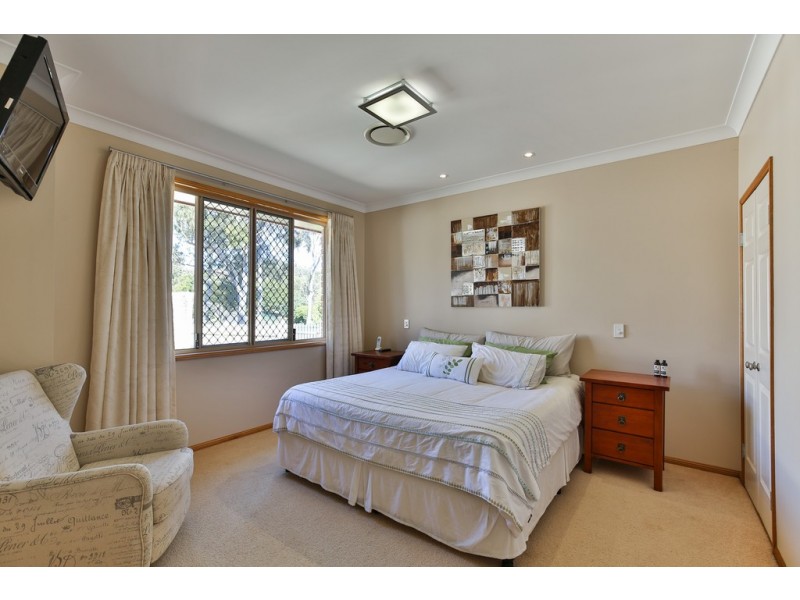 2A Academy Court, Glenvale QLD 4350