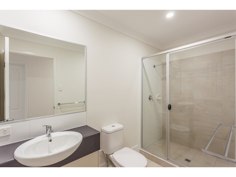 1/5 Bishop Street, Cambooya QLD 4358