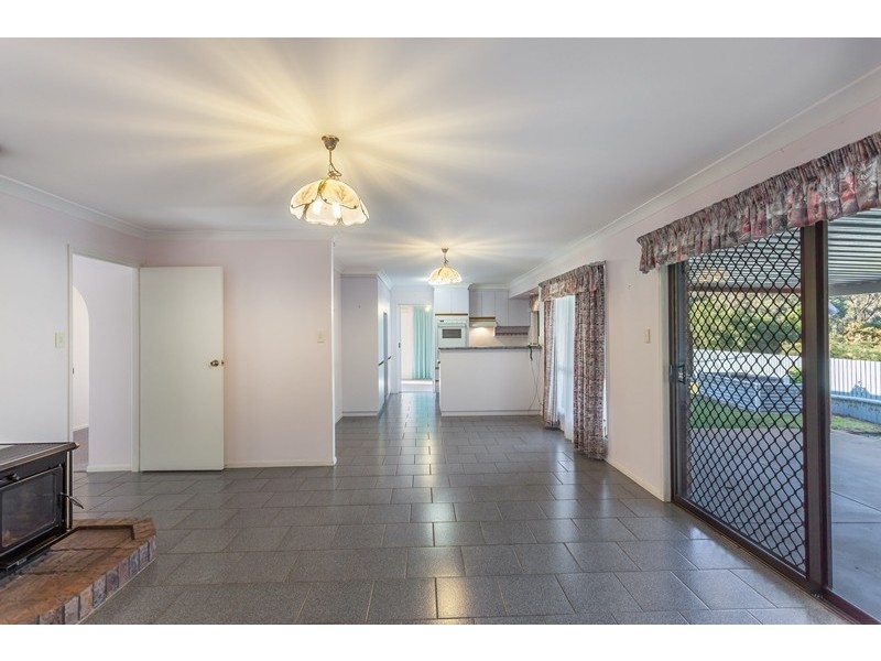 26 Moore Crescent, Wilsonton QLD 4350