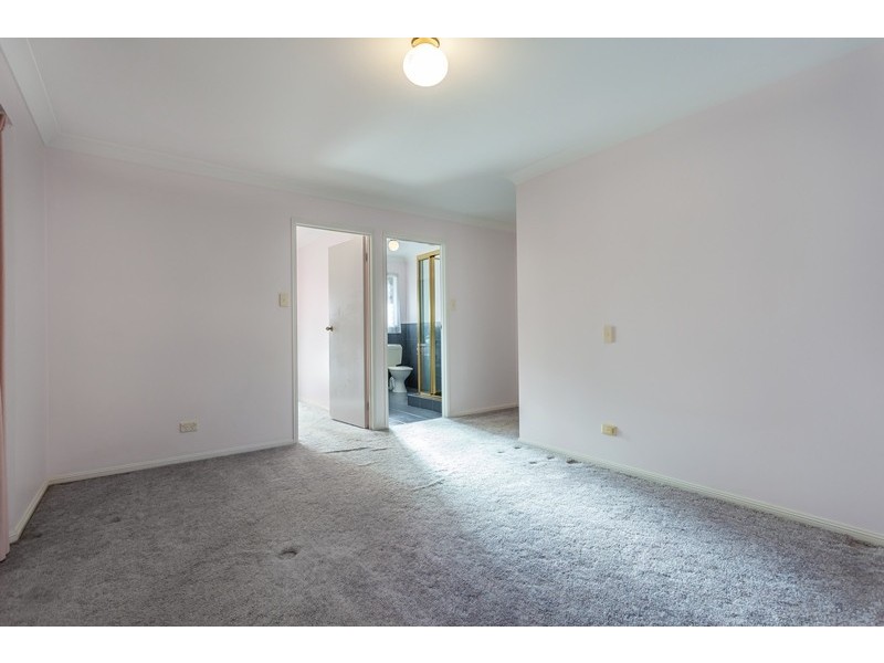 26 Moore Crescent, Wilsonton QLD 4350