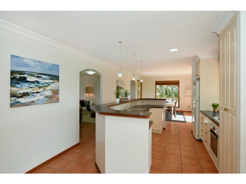12 Andrews Court, Hodgson Vale QLD 4352