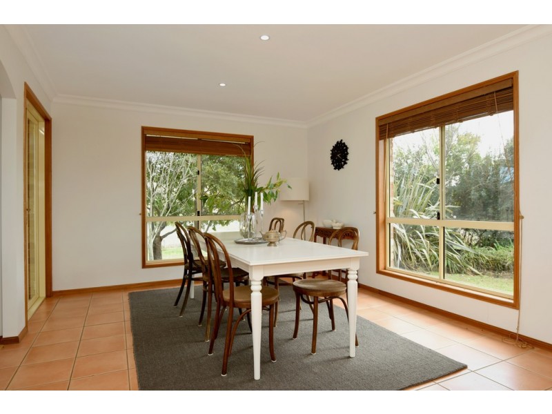 12 Andrews Court, Hodgson Vale QLD 4352