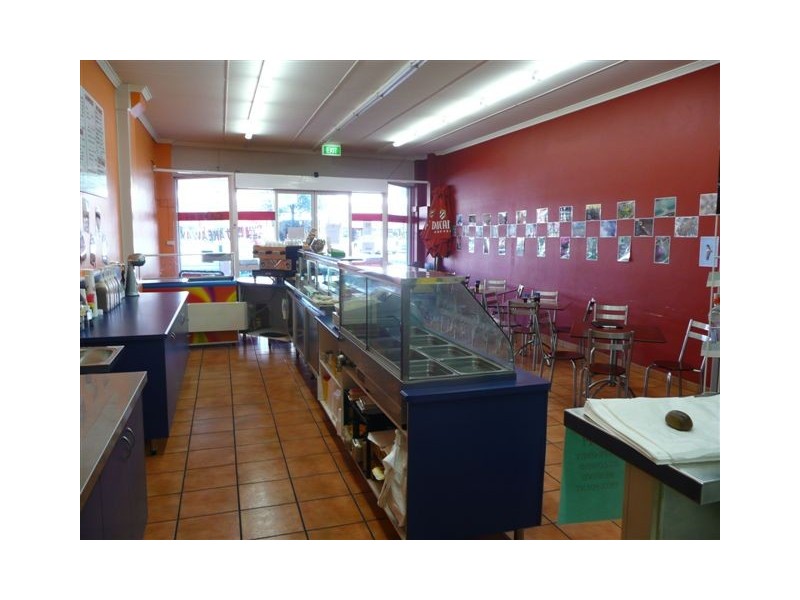 85 Campbell Street, Oakey QLD 4401