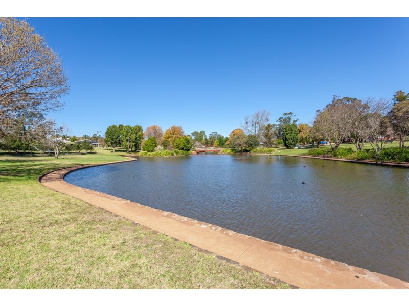 8 Acacia Street, Rangeville QLD 4350