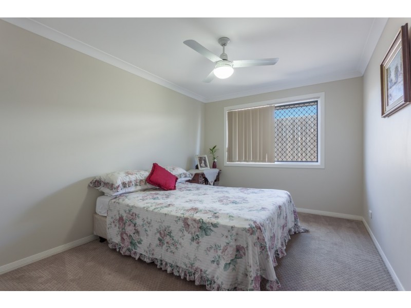 8 Plover Court, Highfields QLD 4352