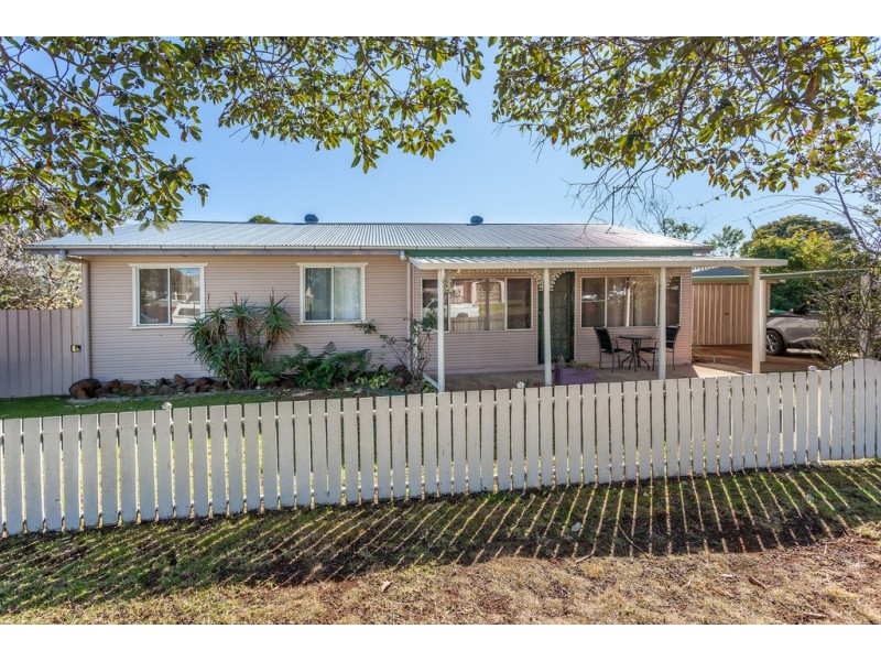 1 McLeish Street, Harristown QLD 4350